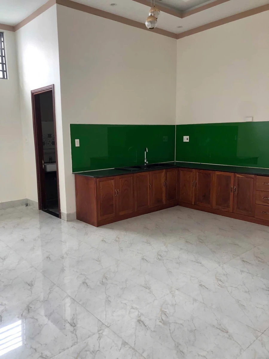 Cho thuê nhà mặt tiền kinh doanh 132m² gần chợ Đồng Xoài 15tr/tháng - Ảnh thu nhỏ 3