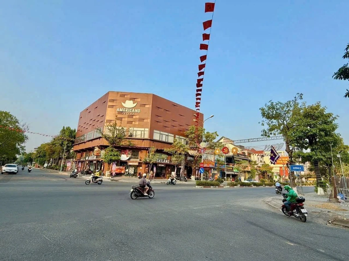 Bán đất mặt tiền kinh doanh Dĩ An 197,5m2 - 14 tỷ - Ảnh 1