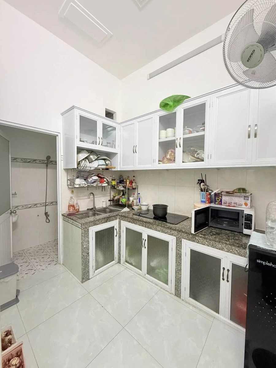 Bán nhà hẻm 3 tầng 37m2, 3PN gần mặt tiền Trương Thị Hoa, Quận 12, giá 4,25 tỷ - Ảnh thu nhỏ 4