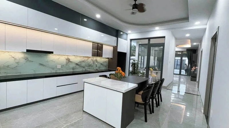 Nhà mặt tiền lộ xe 16 chỗ Bến Tre 365.8m² 2.7 tỷ
