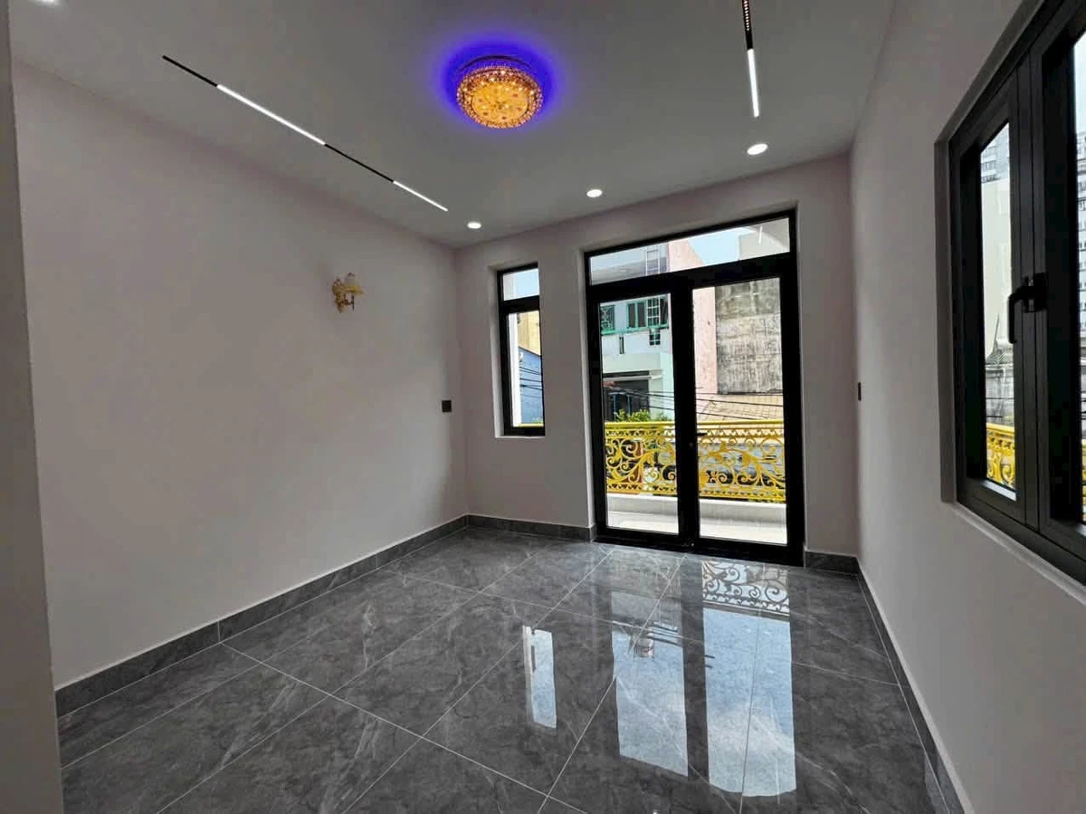 Bán nhà hẻm 5m đường Hậu Giang, Phường 11, Quận 6, 4x15m, 1 trệt 2 lầu sân thượng, 3PN - Ảnh thu nhỏ 2