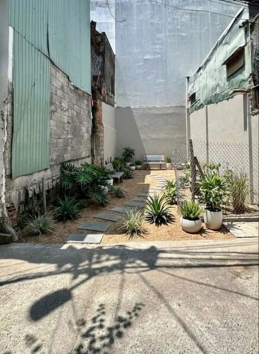 Bán đất 49.4m² mặt tiền Nguyễn Thái Học, Quy Nhơn - Ảnh 1