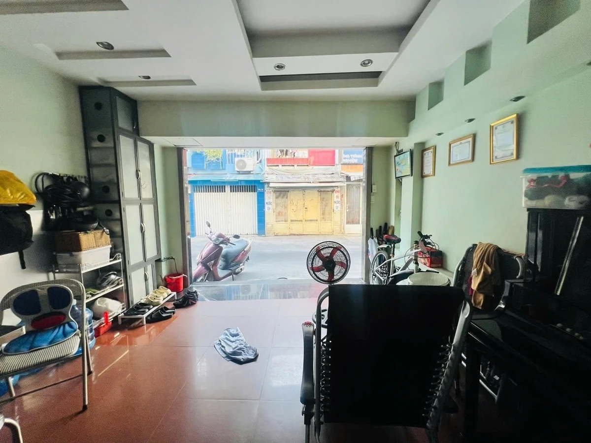 Bán nhà phố 4 tầng hẻm CMT8 Phường Hòa Hưng, 30m² - 8.6 tỷ - Ảnh thu nhỏ 3
