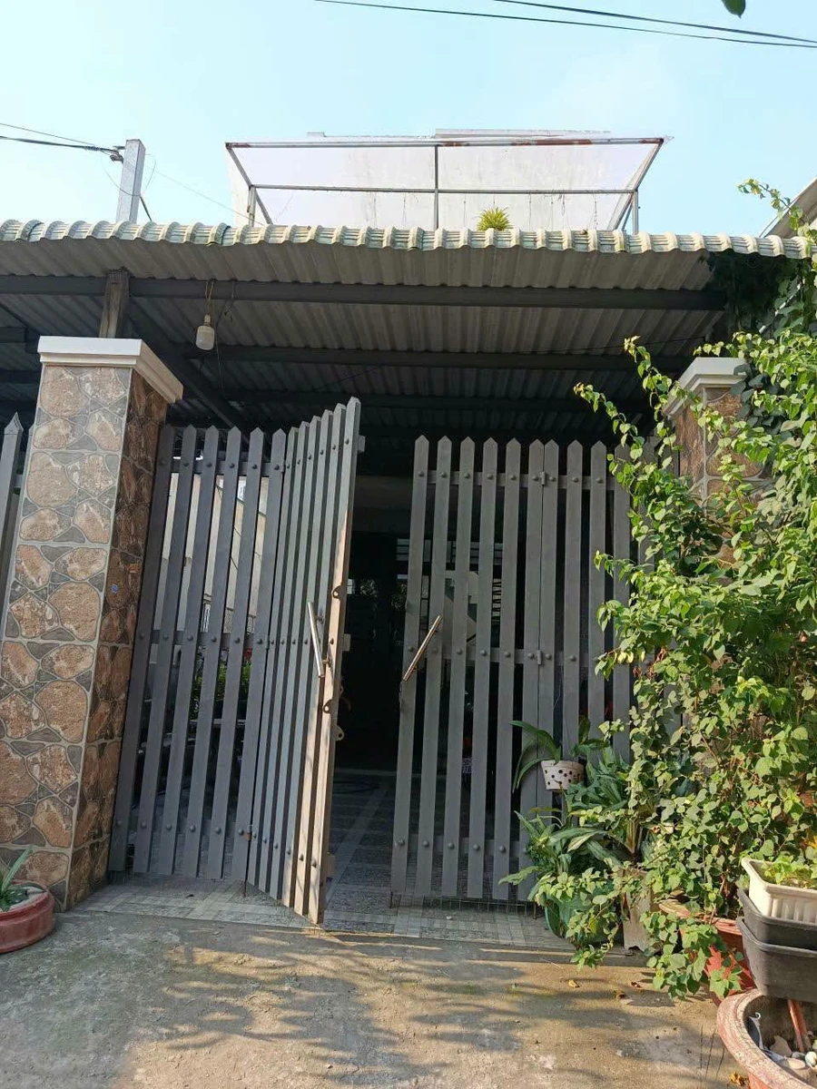 Bán nhà 1 trệt 1 lầu 120m2 có hoàn công tại ấp Mới 1, Mỹ Hạnh Nam, Đức Hòa - Ảnh thu nhỏ 2