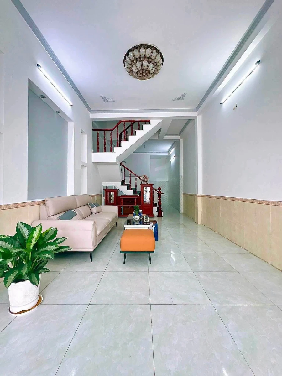 Bán nhà lầu trệt Dĩ An, 60m², 2 PN, giá 3,68 tỷ - Ảnh thu nhỏ 2