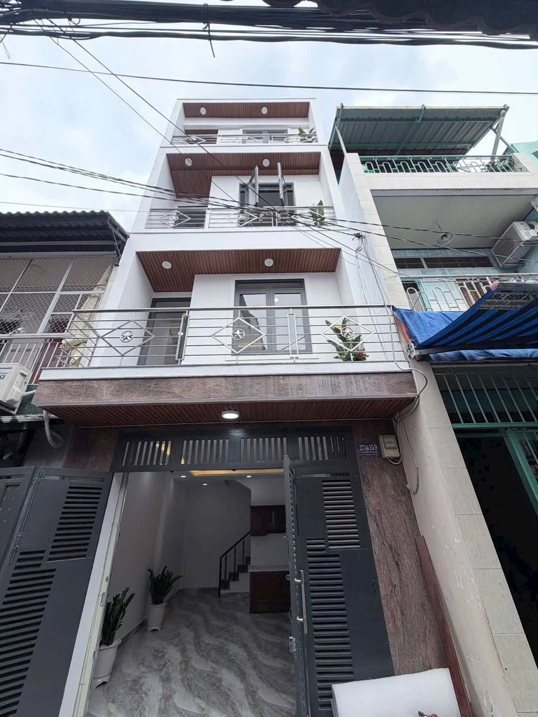 Bán nhà hẻm Nguyễn Văn Săng 32m² 1 trệt 3 lầu, 3PN, giá 6 tỷ, Tân Phú - Ảnh 1
