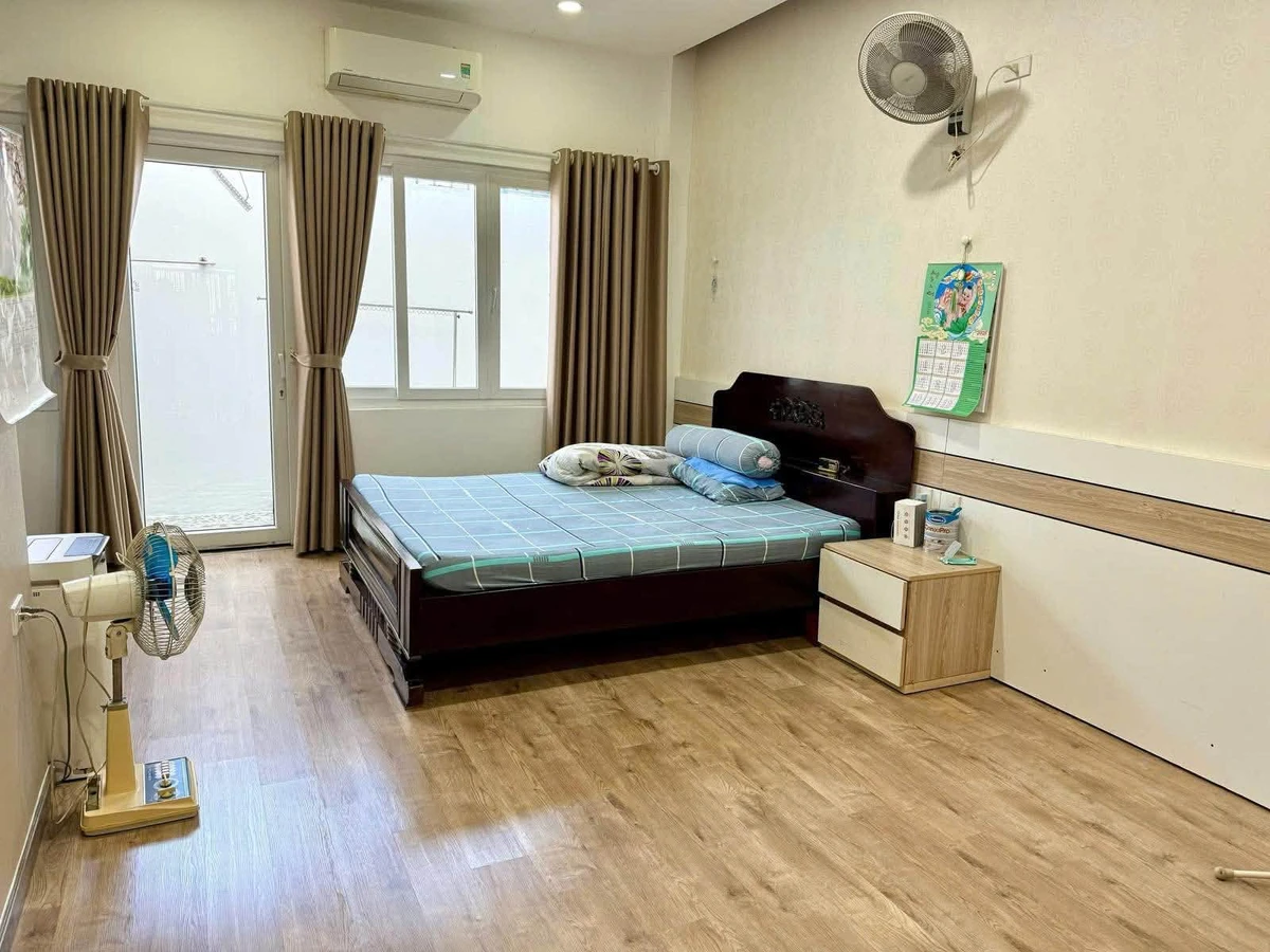 Bán nhà 3 tầng 100m2 KĐT Hà Quang 1, Phước Hải, Nha Trang giá 10,8 tỷ - Ảnh thu nhỏ 3