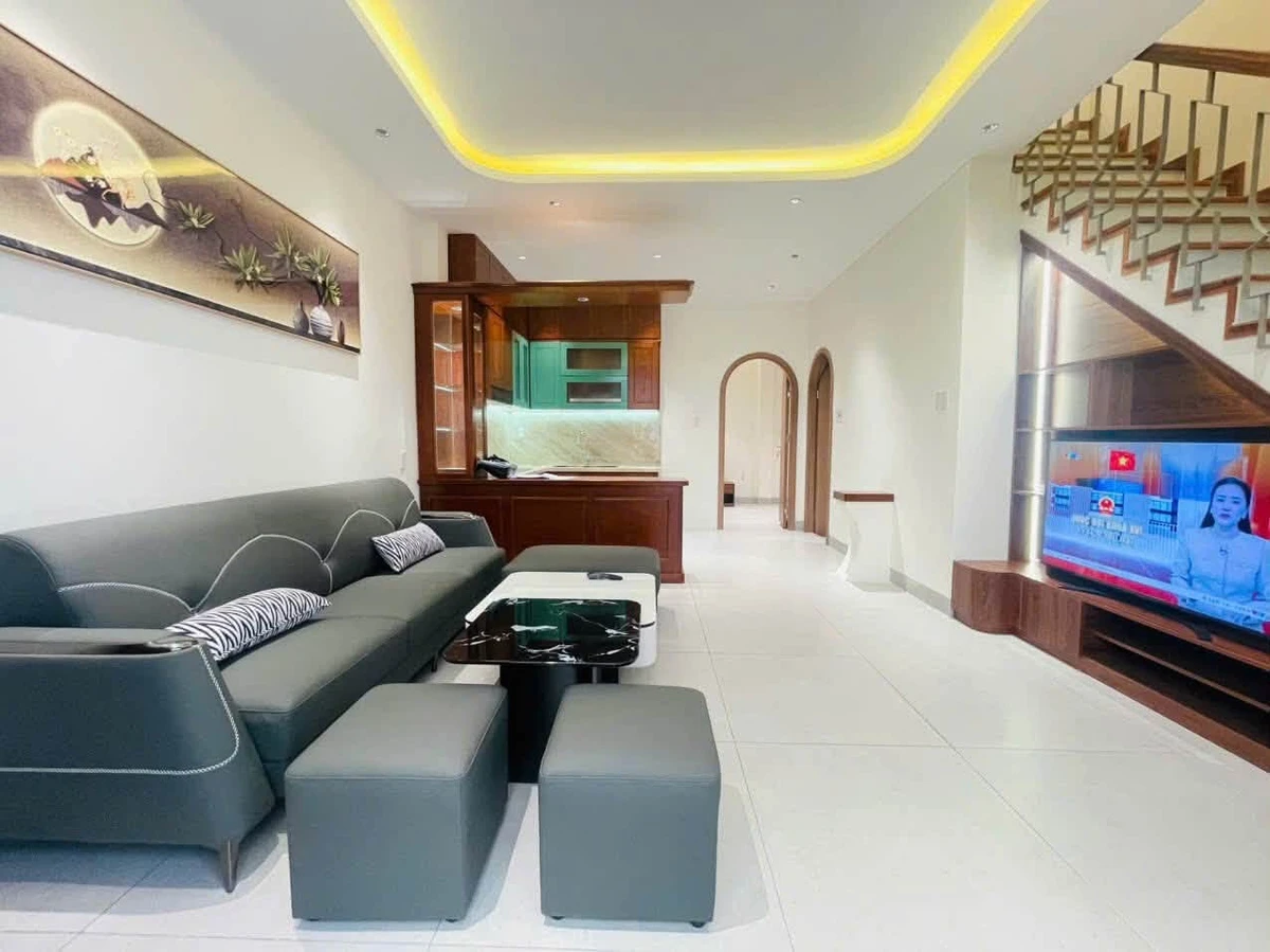 Bán nhà 3 tầng 53.3m² 4 phòng ngủ Phường Khánh Bình - Ảnh 1