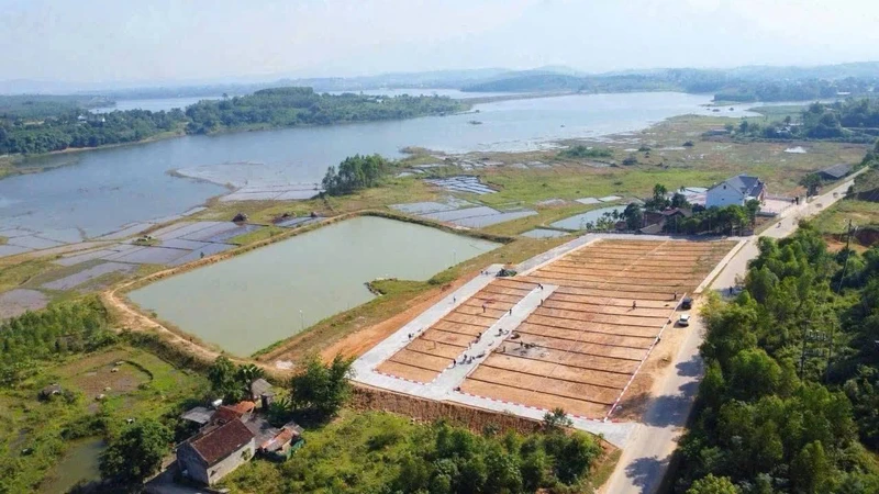 Bán đất view hồ Phương Mao Phú Thọ 70m2 chỉ 400 triệu