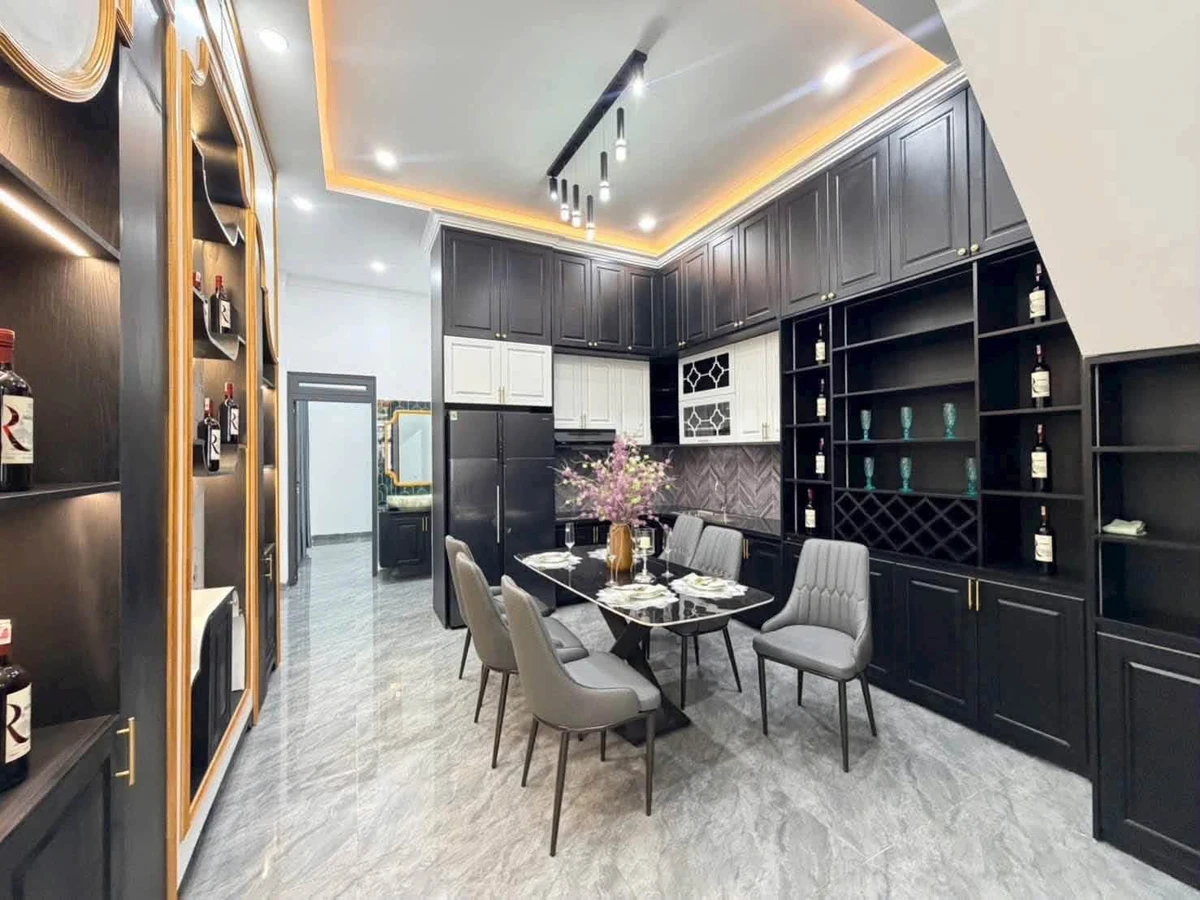 Bán nhà mặt tiền Quang Trung, Bình Tân, 90m², 3PN 6.85 tỷ - Ảnh thu nhỏ 2