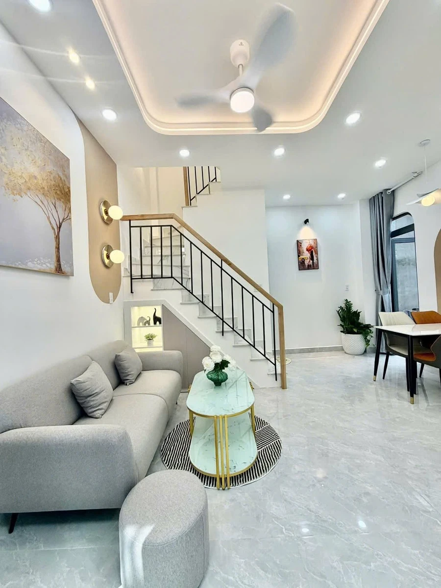 Bán nhà mặt tiền Lê Quang Định, Bình Thạnh, 21m², 4.95 tỷ - Ảnh 1