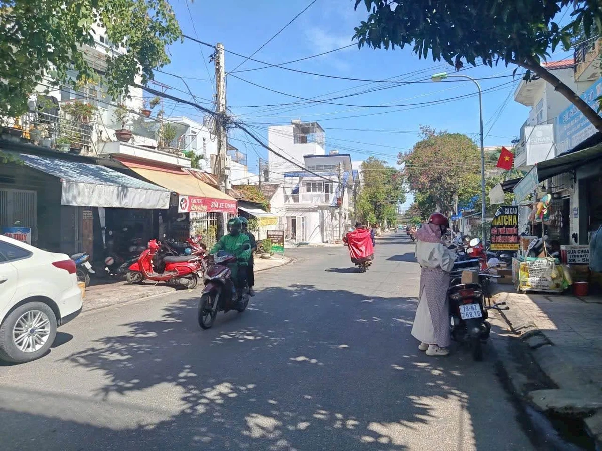 Bán nhà mặt tiền Nha Trang 130m² Trương Hán Siêu 13.8 tỷ - Ảnh thu nhỏ 3