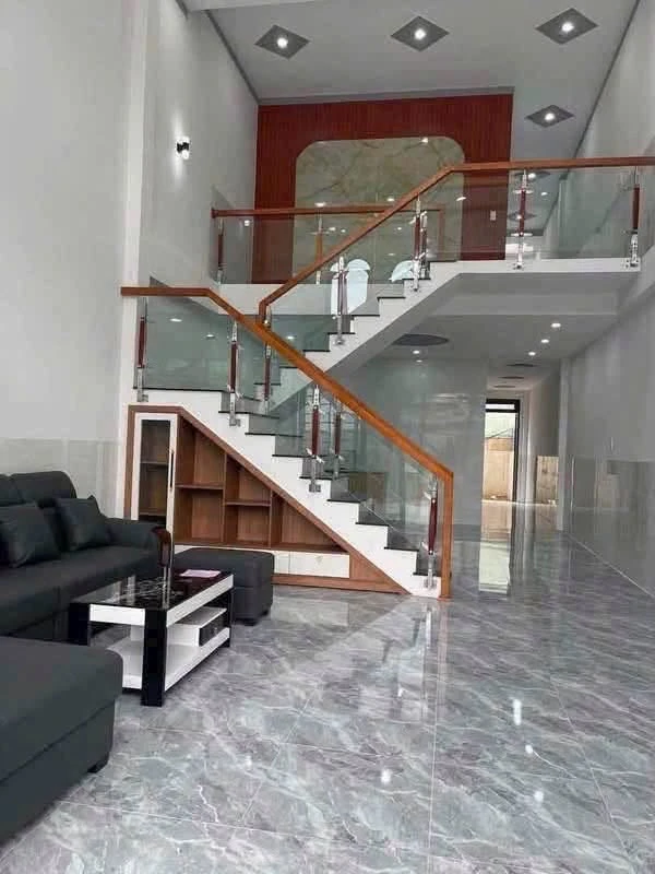 Bán nhà phố 5x27m, 3 phòng ngủ Hóc Môn - Ảnh thu nhỏ 2