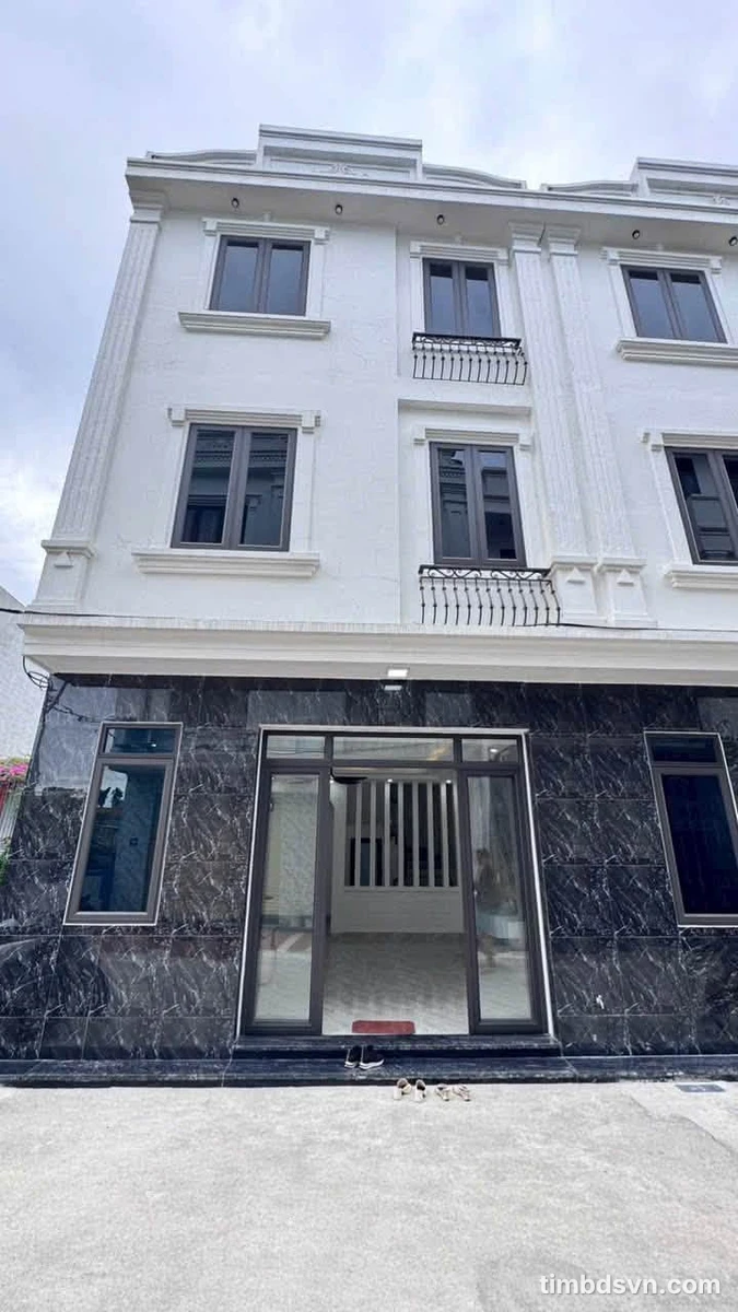 Bán nhà 3 tầng 55,4m2 Quỳnh Hoàng 1,8 tỷ - Ảnh 1