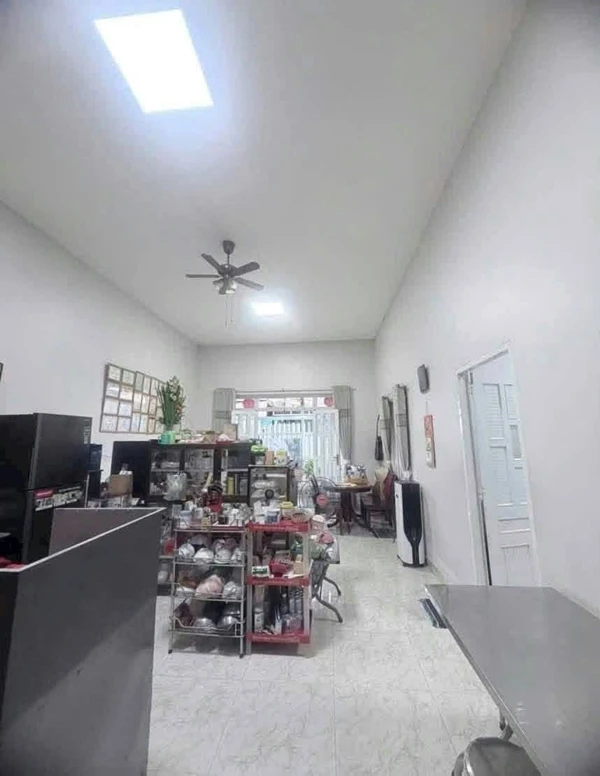 Bán nhà Tân Bình 105m2, 1 phòng ngủ, giá 1 tỷ 4