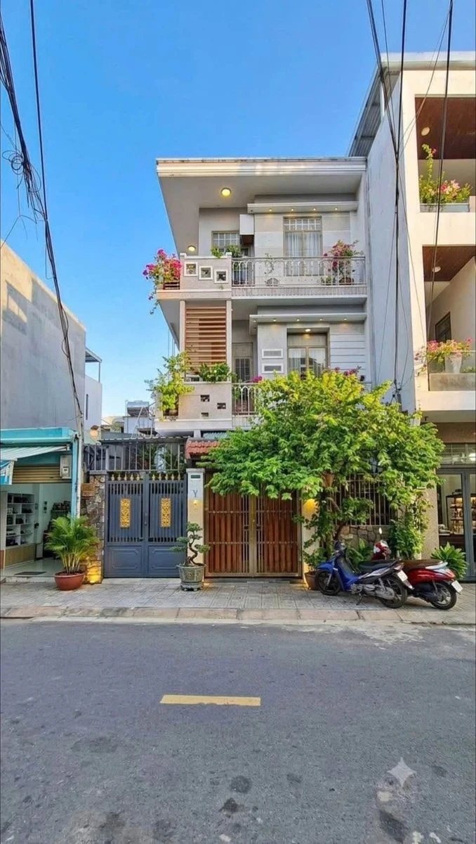 Bán nhà 3 tầng mặt tiền Mai Dị, 109,5m², Đà Nẵng - Ảnh 1
