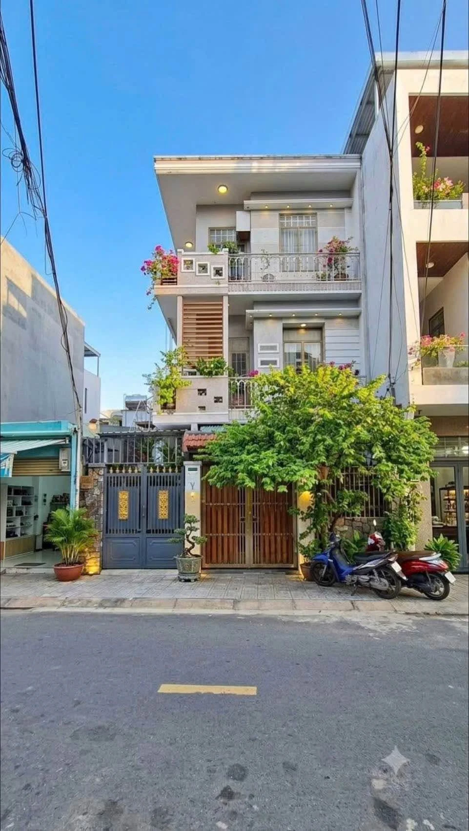 Bán nhà 3 tầng mặt tiền Mai Dị, 109,5m², Đà Nẵng - Ảnh 1