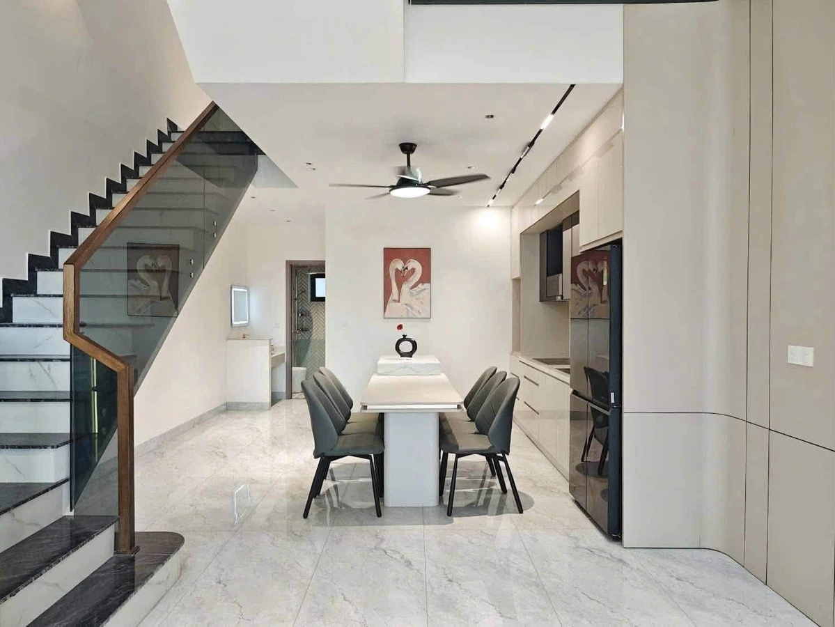 Nhà 3 tầng 96m² Hòa Xuân Quận 7, giá 8,4 tỷ - Ảnh thu nhỏ 5