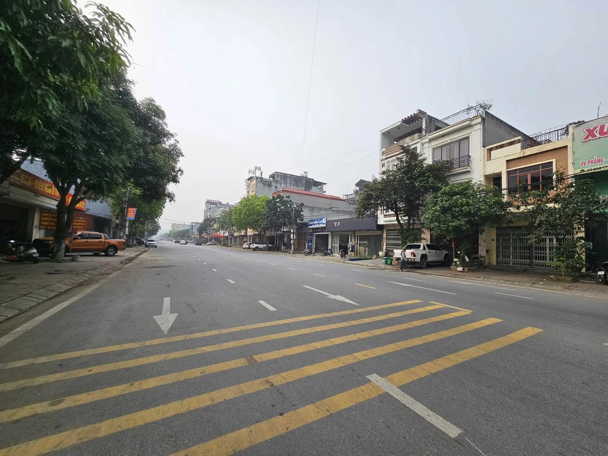 Bán nhà 3 tầng 3 PN 100m Trần Phú Lào Cai 4,7 tỷ - Ảnh thu nhỏ 5