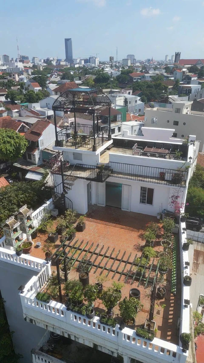 Bán biệt thự tân cổ điển 5 tầng 1 lửng 220m² mặt tiền 160 Phan Bội Châu, Huế - Ảnh thu nhỏ 3