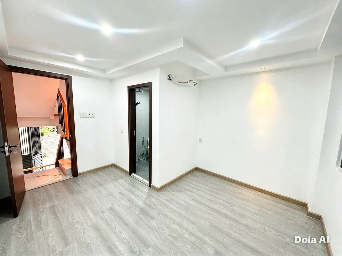 Bán nhà 4 tầng 6PN 35m² Bạch Đằng Nha Trang 7.3 tỷ - Ảnh thu nhỏ 4