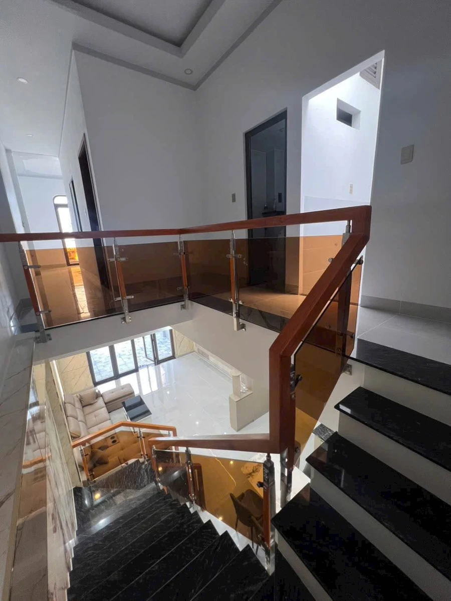 Bán nhà 1 trệt 1 lầu 3 phòng ngủ, 156m², 3 tỷ 850 tại Phường Bửu Hòa - Ảnh thu nhỏ 4