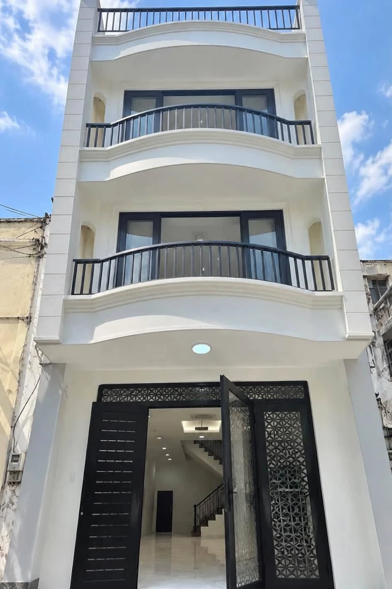 Bán nhà hẻm ô tô 4 tầng 59m2, 5PN gần chợ Cây Quéo, Bình Thạnh, giá 7,49 tỷ - Ảnh 1