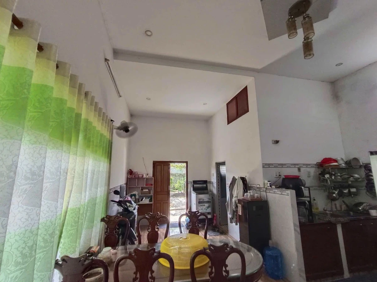 Bán nhà 2PN Ninh Hòa, 250m² giá khoảng 2 tỷ - Ảnh thu nhỏ 2