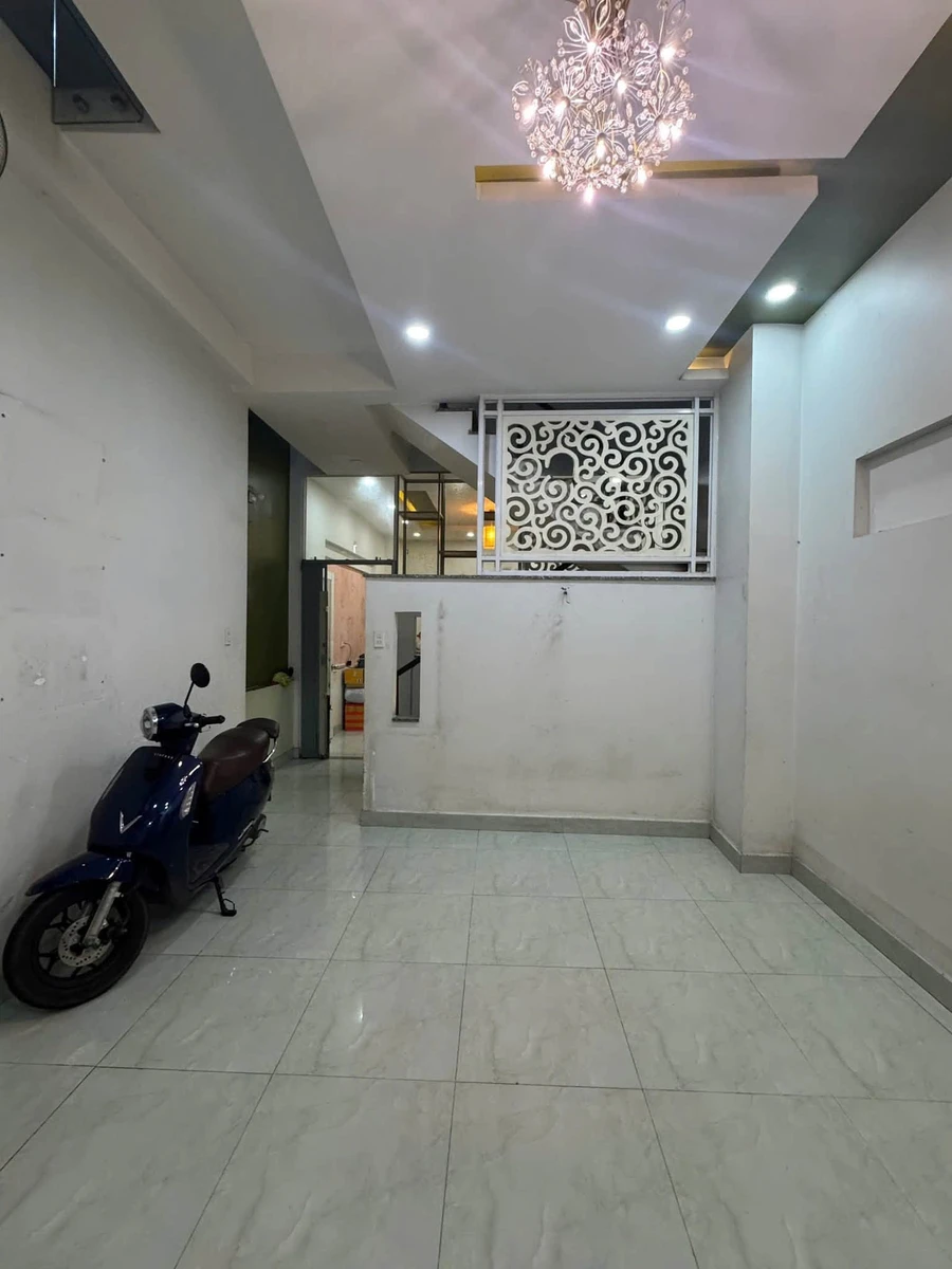 Bán nhà phố 4 tầng khu VIP bờ kè Hoàng Sa Q3, 60m², 7.9 tỷ - Ảnh thu nhỏ 3
