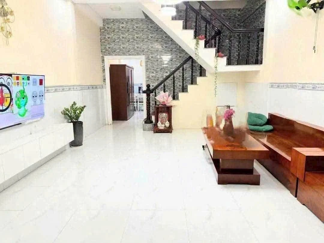 Bán nhà mặt tiền U Minh 10, 4,65x17m, 1 trệt 1 lầu, 2 phòng ngủ, gần chợ Rạch Sỏi - Ảnh thu nhỏ 2