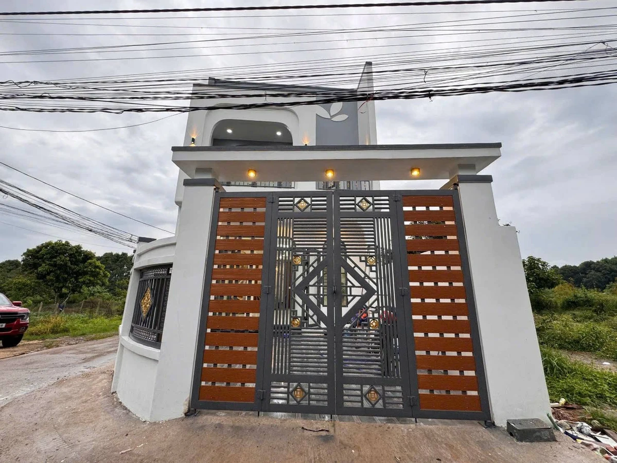 Bán nhà mới 4PN, 126m² tại Long Khánh, Đồng Nai - Ảnh 1