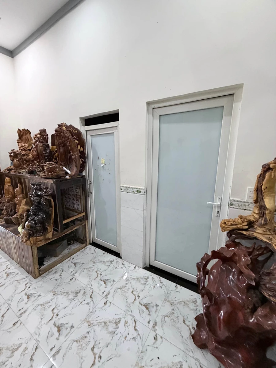 Bán nhà hẻm Hoàng Hữu Nam 210m² 3 phòng 3.2 tỷ - Ảnh thu nhỏ 4