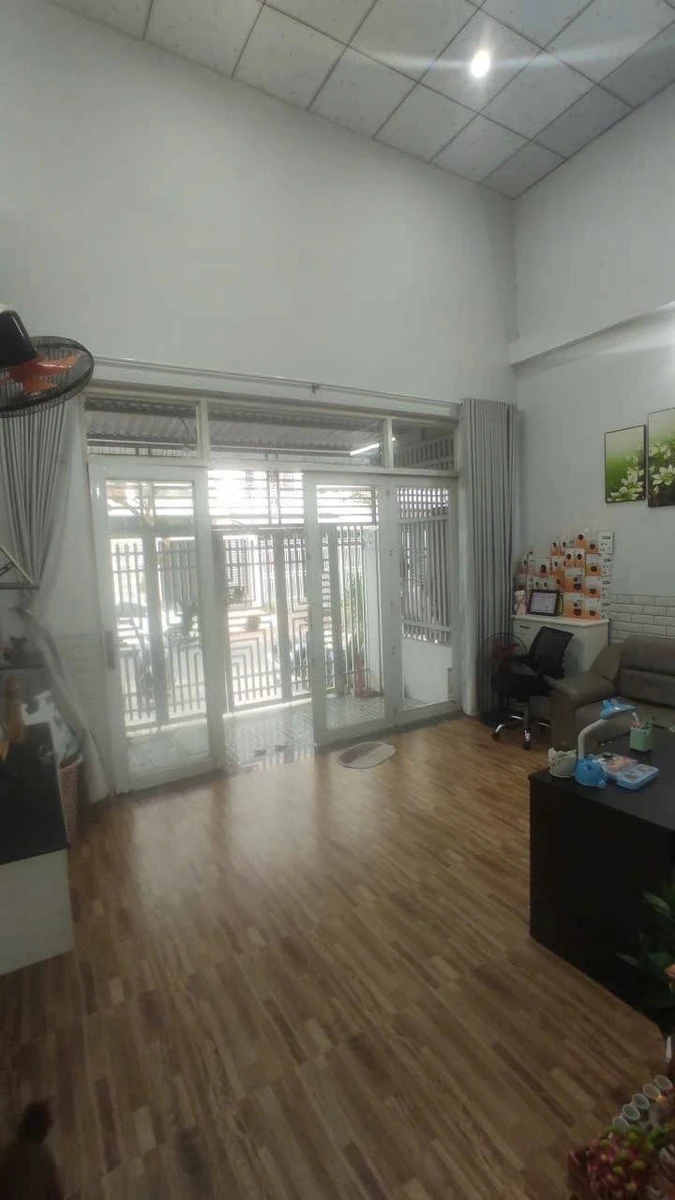 Bán nhà Nguyễn Đệ, Rạch Giá, 90m², 2 PN, 2,1 tỷ - Ảnh thu nhỏ 2