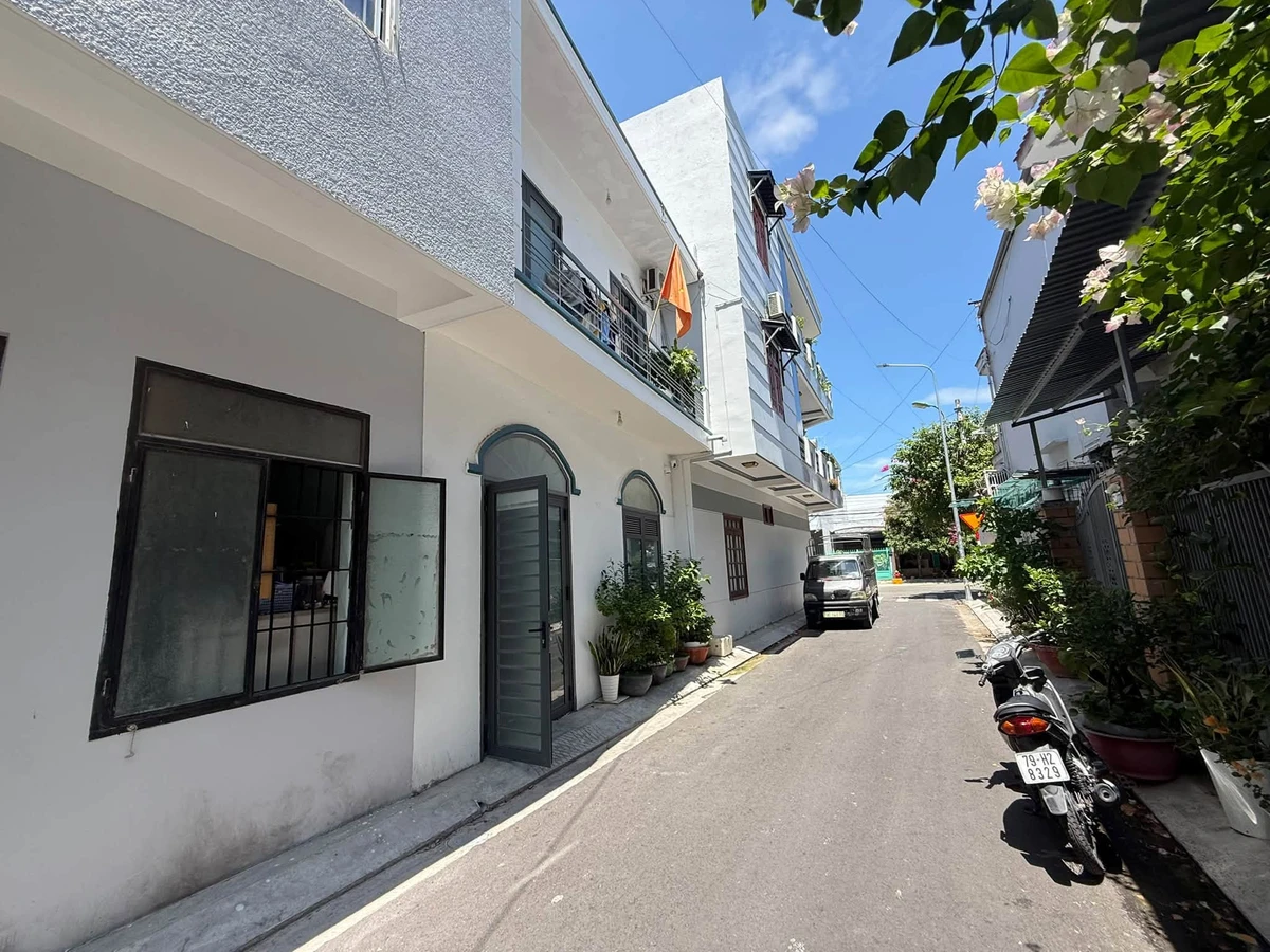 Bán nhà 2 tầng 60m2 TP Nha Trang gần biển 2.45 tỷ - Ảnh thu nhỏ 3
