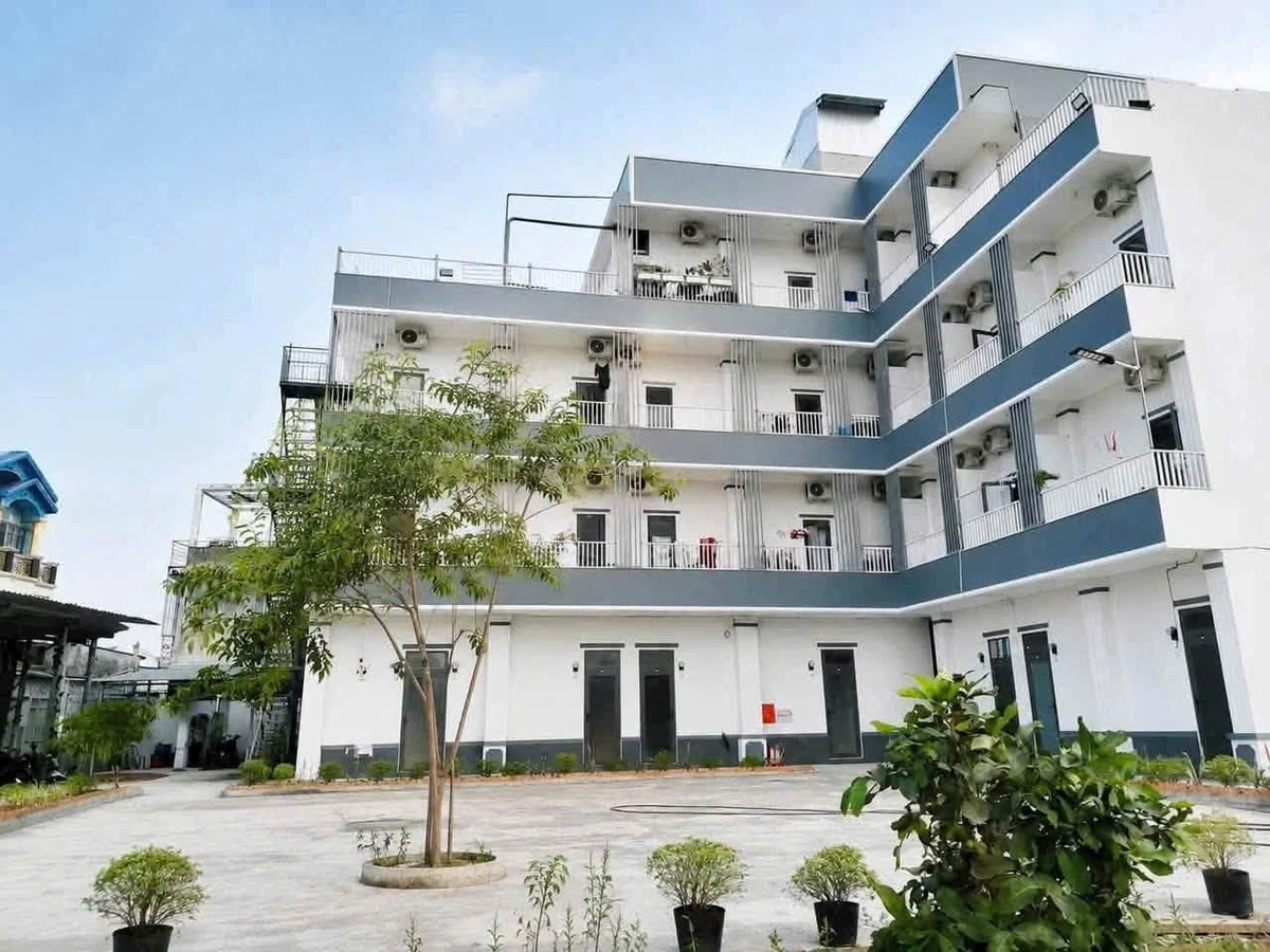Bán tòa CHDV 81 phòng 3.193m2 gần Đại học Tài chính Marketing, giá 75 tỷ - Ảnh thu nhỏ 2