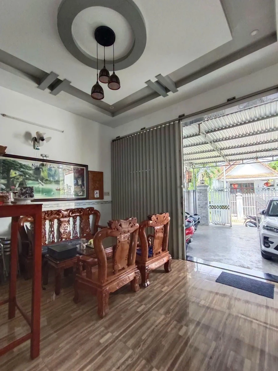 Bán nhà 2PN Ninh Hòa, 250m² giá khoảng 2 tỷ - Ảnh thu nhỏ 4