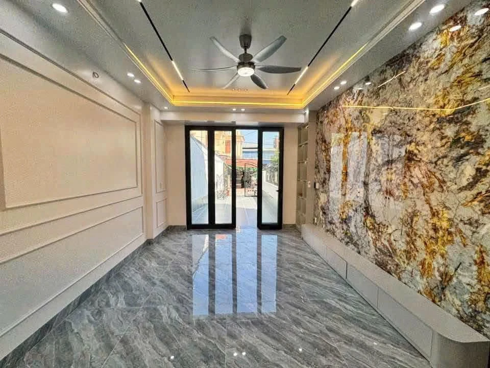 Bán nhà 3 tầng 98m² sân cổng riêng, đường ô tô tránh nhau tại Quán Trữ, Kiến An, Hải Phòng - Ảnh thu nhỏ 3