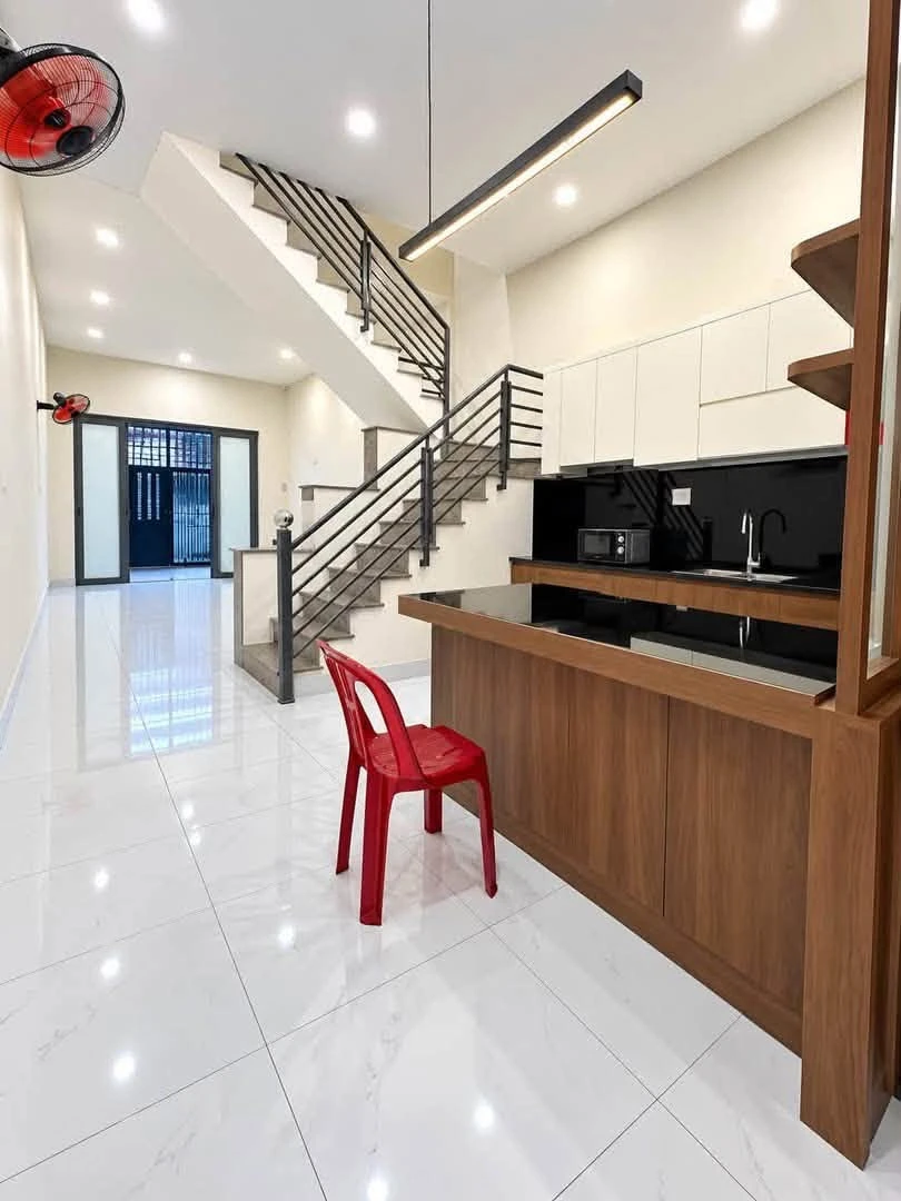 Bán nhà phố 68m2 đường Quang Trung 5 tỷ - Ảnh thu nhỏ 4