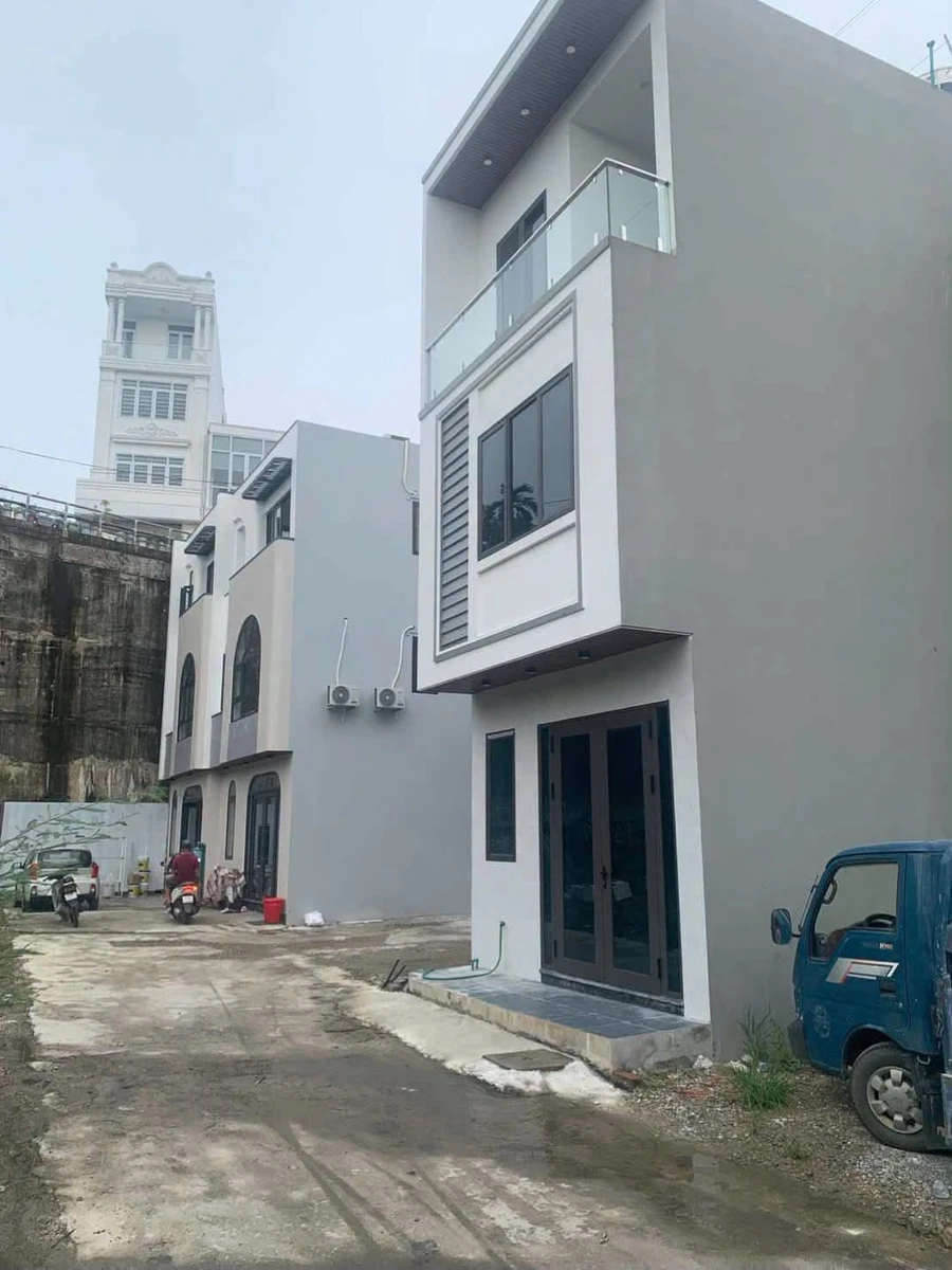 Bán nhà 3 tầng 46.2m² Nhà Bè 2 tỷ 150 - Ảnh 1