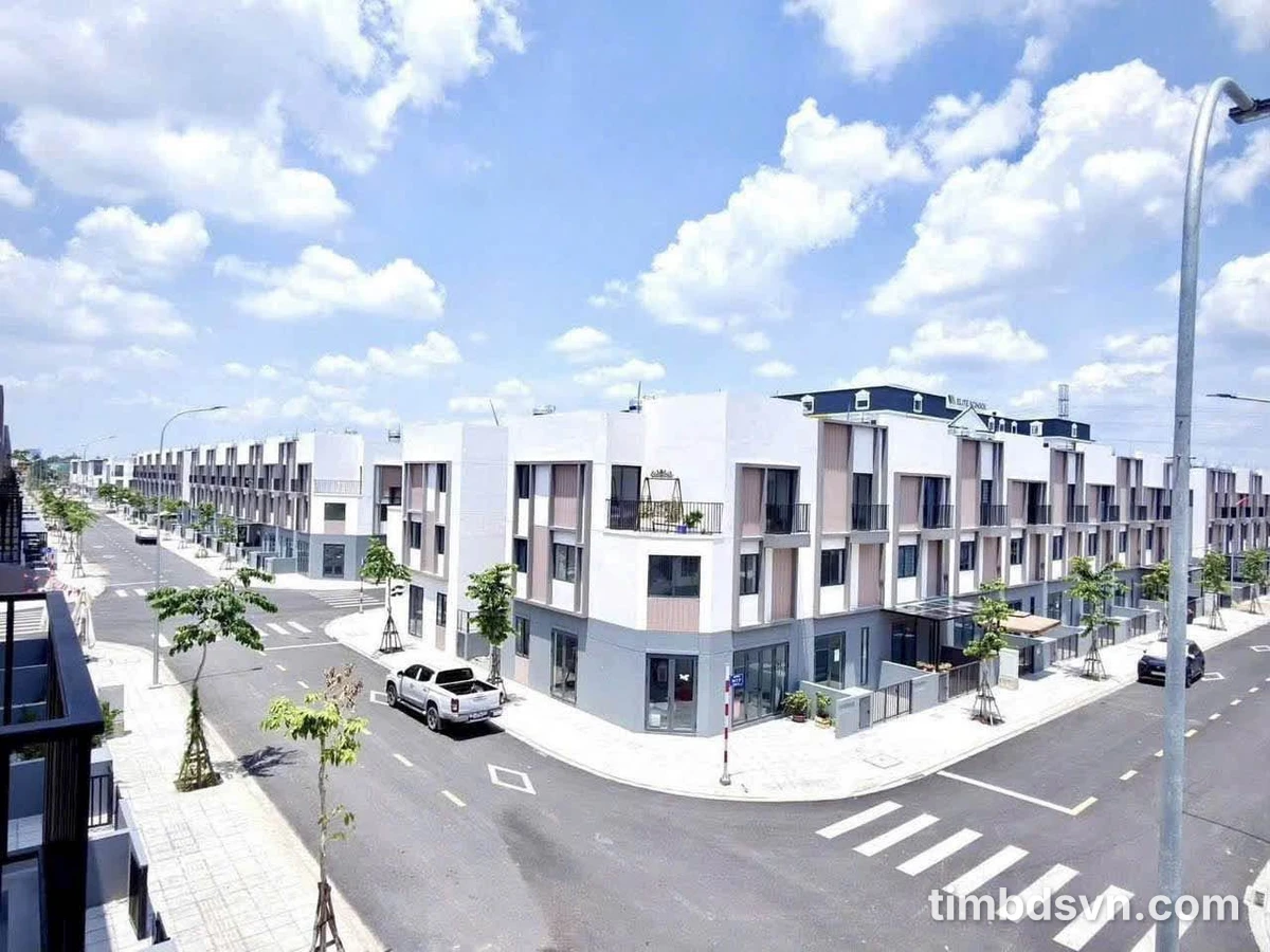 Bán nhà phố 3 tầng 3PN 135-200m2 chỉ 200 triệu Bình Dương - Ảnh thu nhỏ 3
