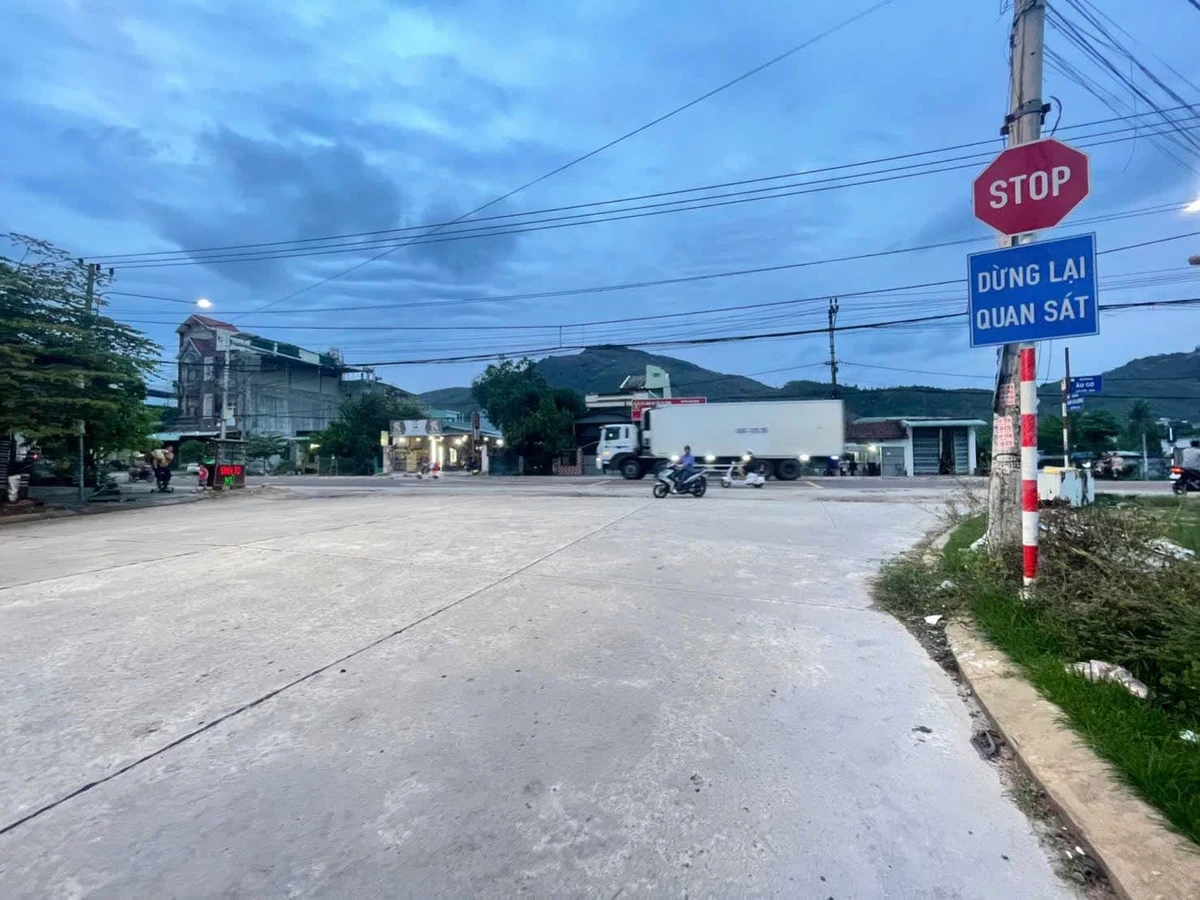 Bán đất mặt tiền Giáp Văn Cương Quy Nhơn 97m2 - Ảnh thu nhỏ 2