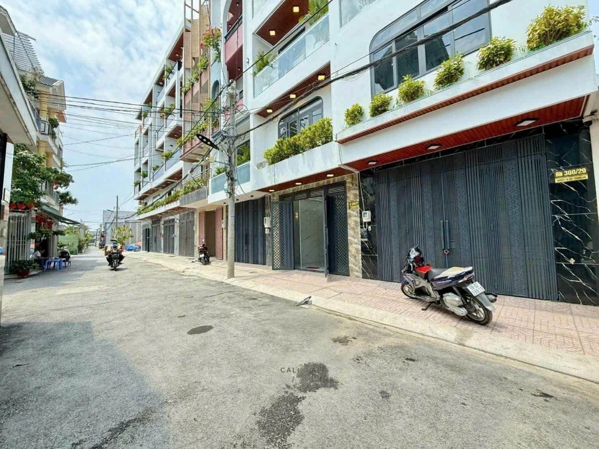 Bán nhà phố 4PN 79,8m² Thạnh Xuân 25, Quận 12 - 6,79 tỷ - Ảnh thu nhỏ 3