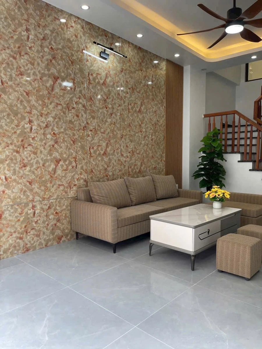 Bán nhà 3 tầng 43.6 m² Cẩm Thượng Hải Dương 1.8 tỷ - Ảnh 1