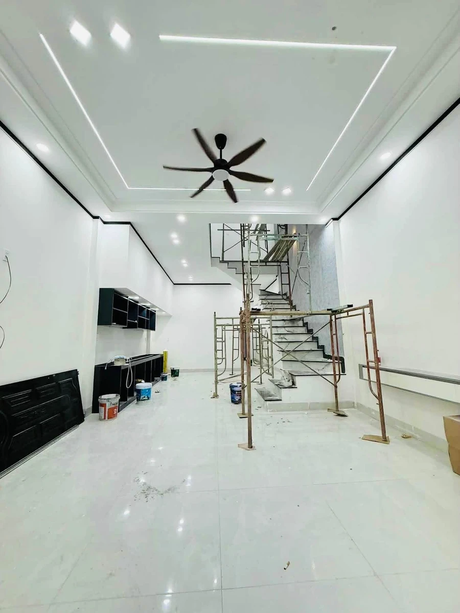 Bán nhà lầu 2 mặt tiền 115m² Long Khánh 2 tỷ 350 triệu - Ảnh thu nhỏ 3