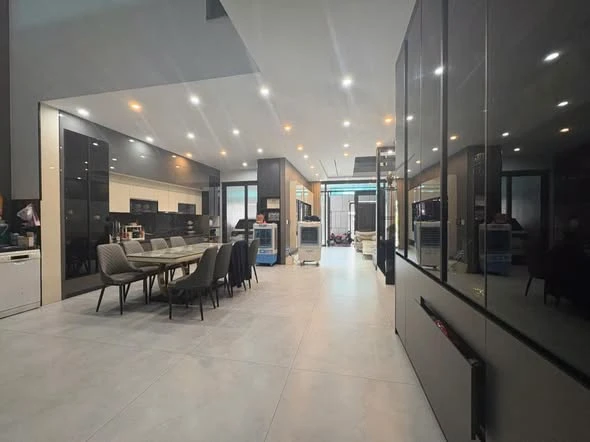 Bán nhà 3 tầng 160 m² mặt tiền 8 m, Khu Đại Thành, Vinh - Ảnh thu nhỏ 2