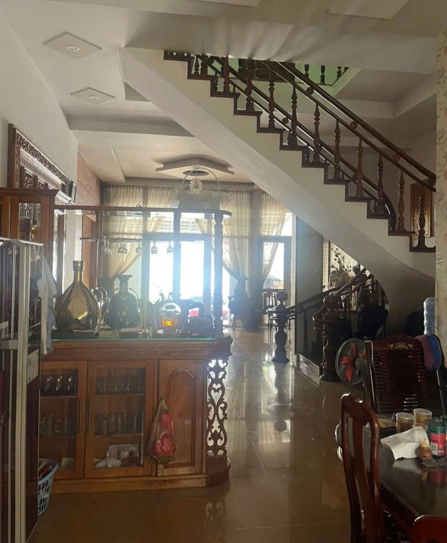 Bán nhà mặt tiền Ngô Gia Tự 233 m² Đắk Lắk 13,8 tỷ - Ảnh thu nhỏ 2