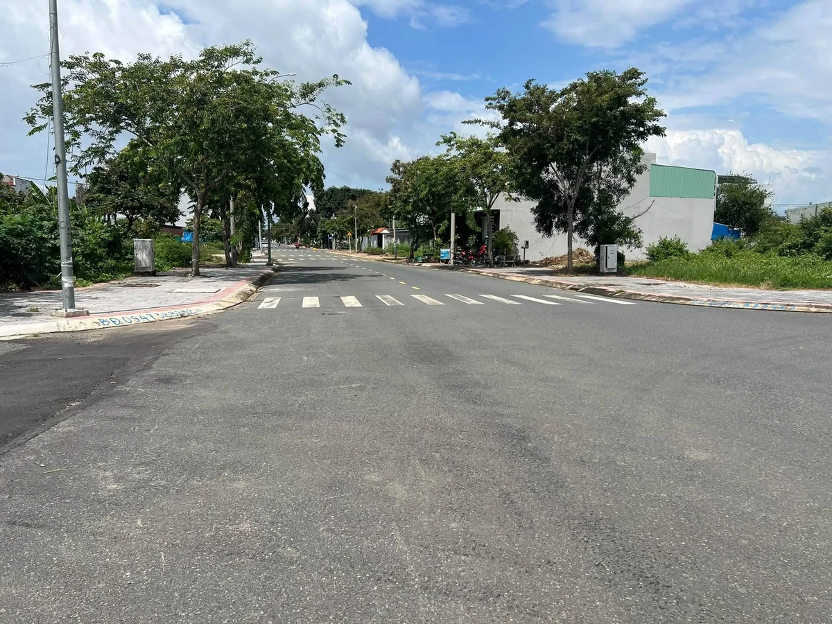 Bán lô đất góc 2 mặt tiền Phan Bội Châu, Long Tâm, Bà Rịa, 134,4m2, giá 3,6 tỷ - Ảnh thu nhỏ 2