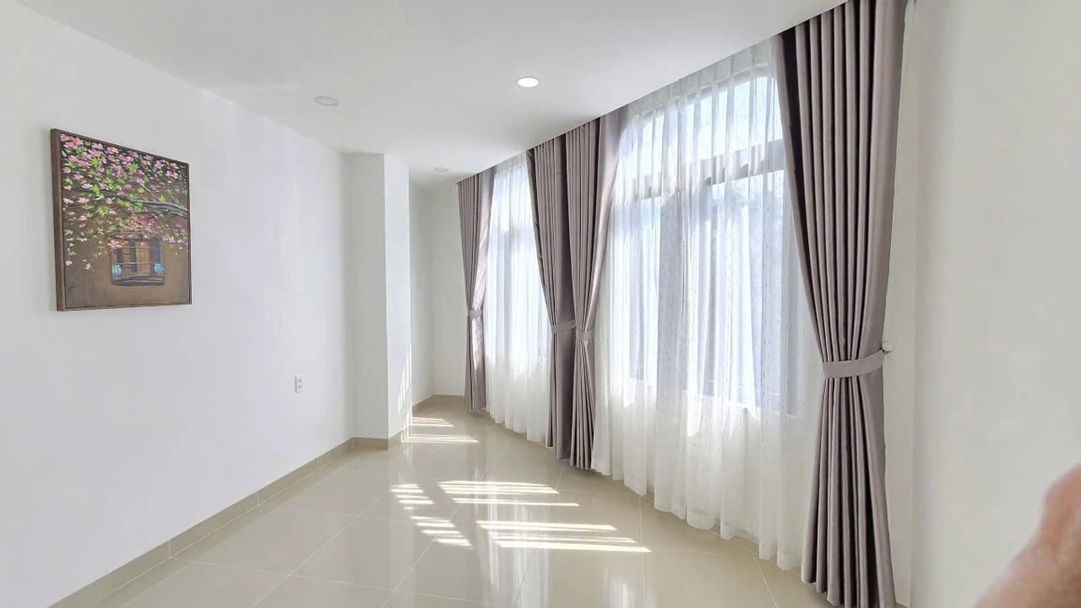 Bán nhà 4 tầng căn góc 140m2 Nha Trang 8,5 tỷ - Ảnh thu nhỏ 3
