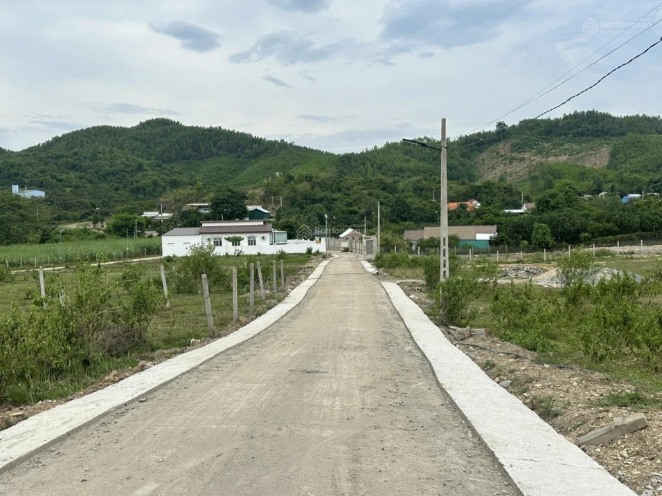 Đất bán tại thị trấn Khánh Vĩnh, 4,7 tỷ, 2253m2, pháp lý đầy đủ - Ảnh 1