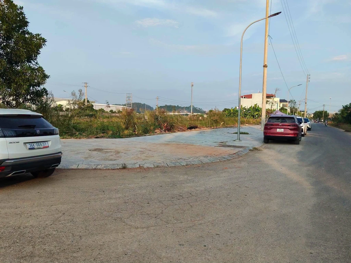 Bán đất Hóc Môn 140m² mặt tiền 7m 1 tỷ 430 triệu - Ảnh 1